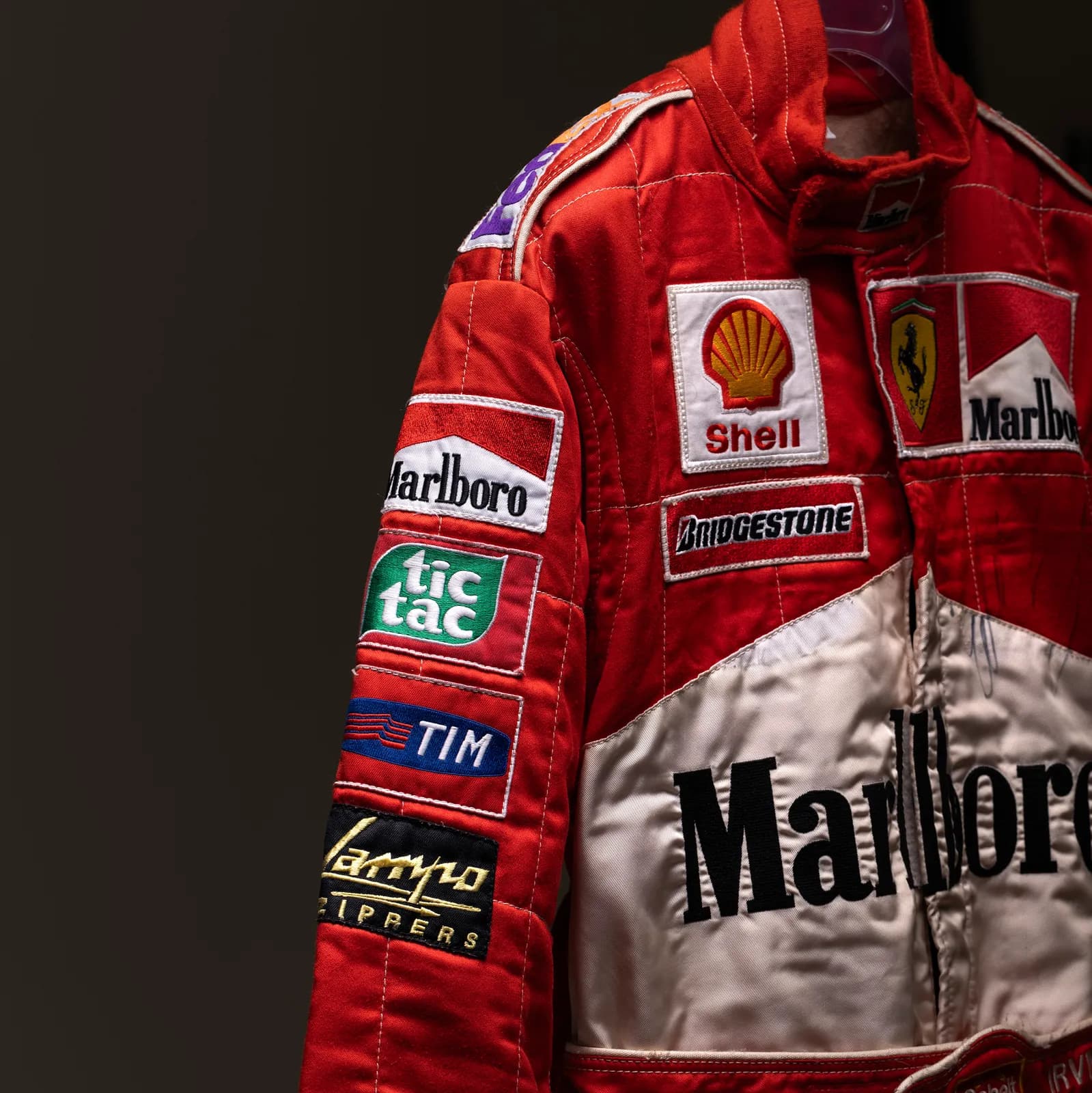 Tuta Eddie Irvine 1999 autografata